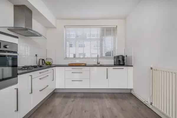 Moderne 5-kamer gezinswoning met ruime tuin en zonnepanelen