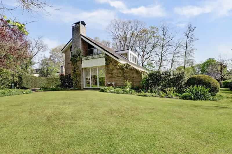 Vrijstaande Villa Diepenveen 4 slaapkamers grote tuin