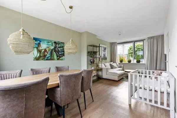 Ruime 4-Slaapkamers Tussenwoning in Vught