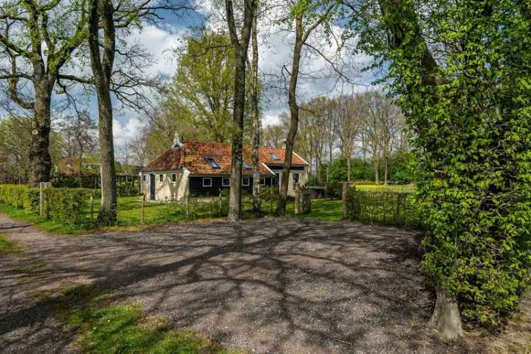 Woudhuisje: Gerenoveerde Boerderij nabij Bos en Heide
