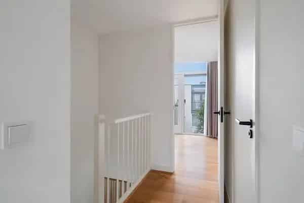 Te Huur: Drive-in woning Den Haag 3 slaapkamers 2 badkamers energielabel A