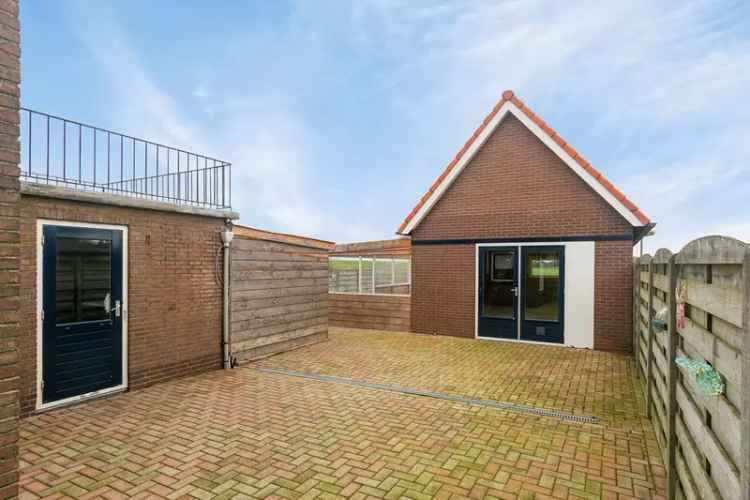 Huis Te Koop , 1a, Oranjelaan, Stad aan 't Haringvliet, Zuid-Holland