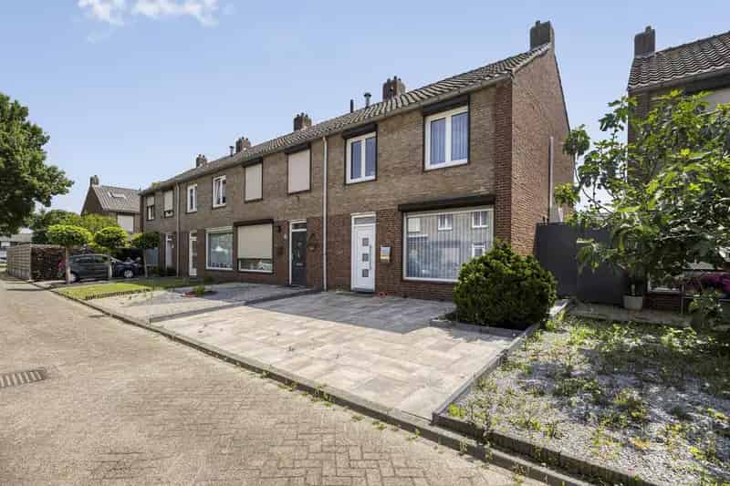 Huis Te Koop , 7, Kroonruwe, Maastricht, Limburg