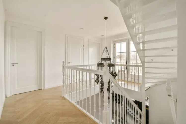 Luxe Villa Hoofddorp 7 Slaapkamers Smart Home Bioscoop