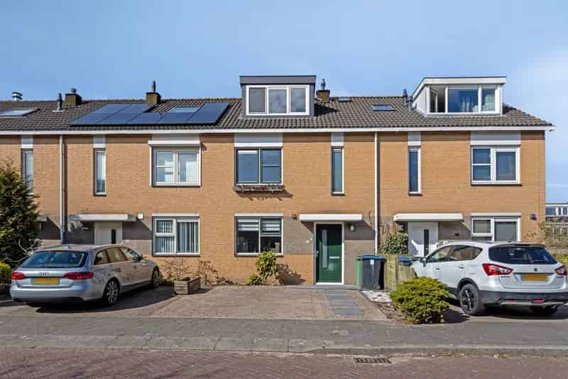 Huis te koop Amstelveen: Ruime eengezinswoning 120m2 met tuin en parkeerplaats