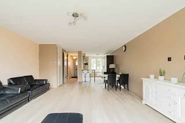 Tussenwoning Hoofddorp 5 kamers 124m2