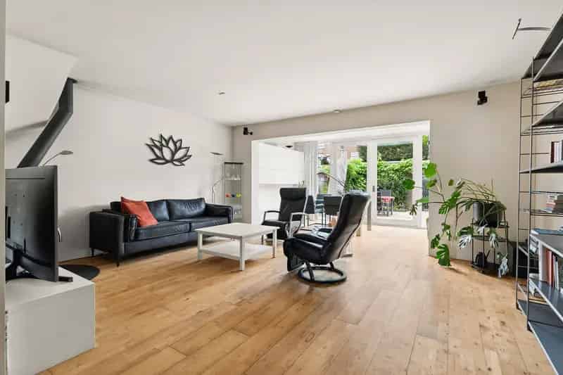 Ruime Tussenwoning 4 Slaapkamers Almere Haven