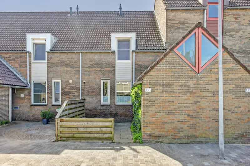 Tussenwoning 4 slaapkamers Zwaag Nabij Voorzieningen