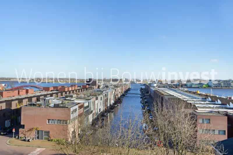 Ruim appartement Amsterdam Borneo Eiland
