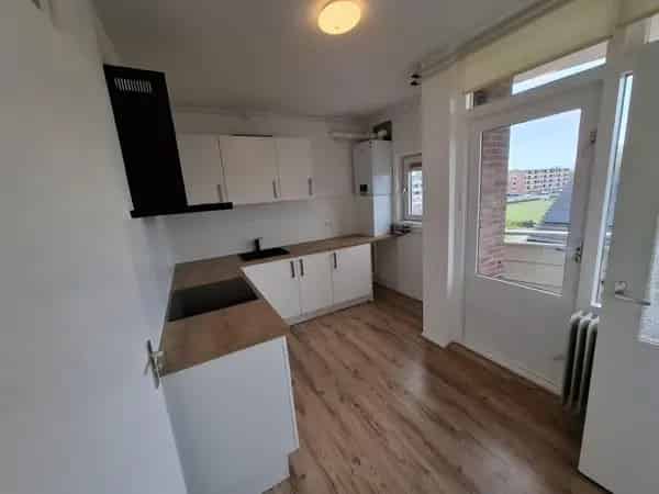 Appartement Almelo 3 slaapkamers 2 balkons per 1 mei