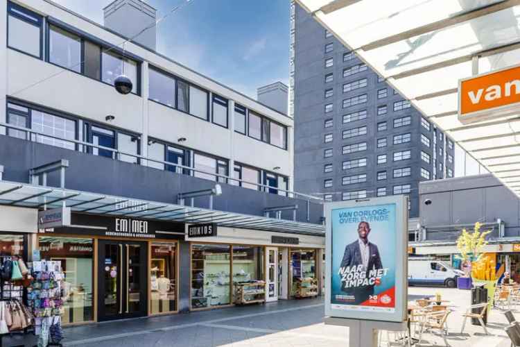 Ruim Hoekappartement Eindhoven Nabij Winkels en OV
