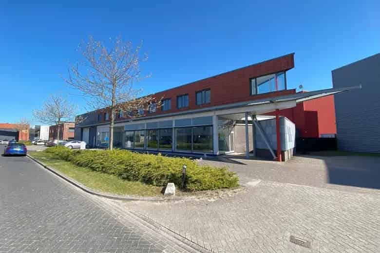 580 m2 Winkelruimte te Huur Almere A6