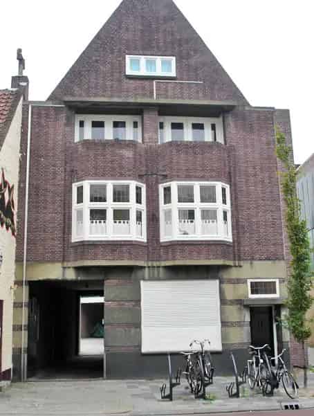 Hartje Centrum Eindhoven: 2 Ruime Kamers Nabij Station en TU/HBO