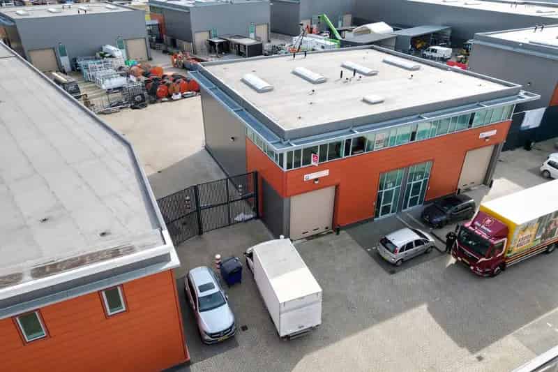 Bedrijfshal Ridderkerk te Huur 241m2 Cornelisland