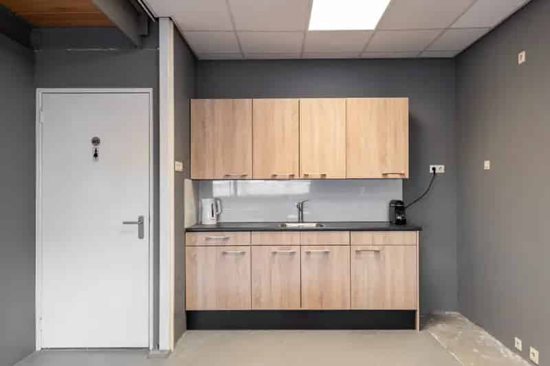 Bedrijfshal te huur Nieuwegein 210m²