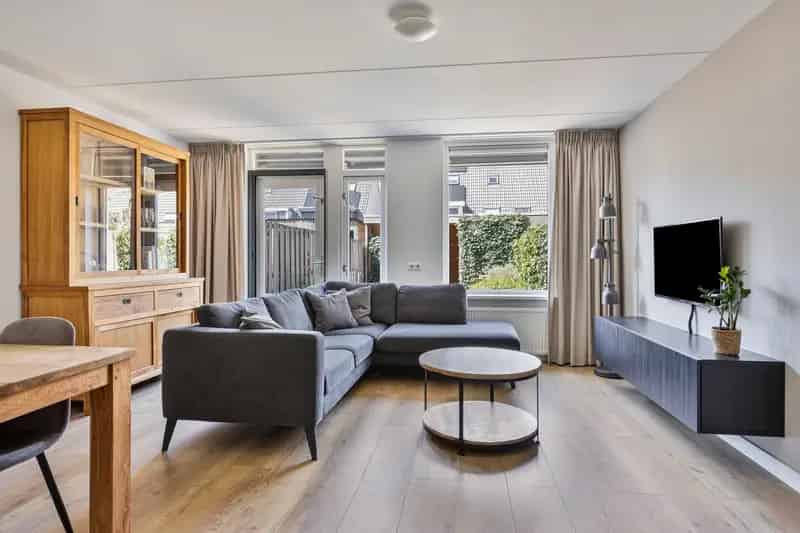 Huis te koop Ede 4 slaapkamers zonnige tuin moderne keuken