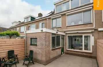 Kamer te huur vanaf Juni: 2 kamers, gedeelde keuken en badkamer