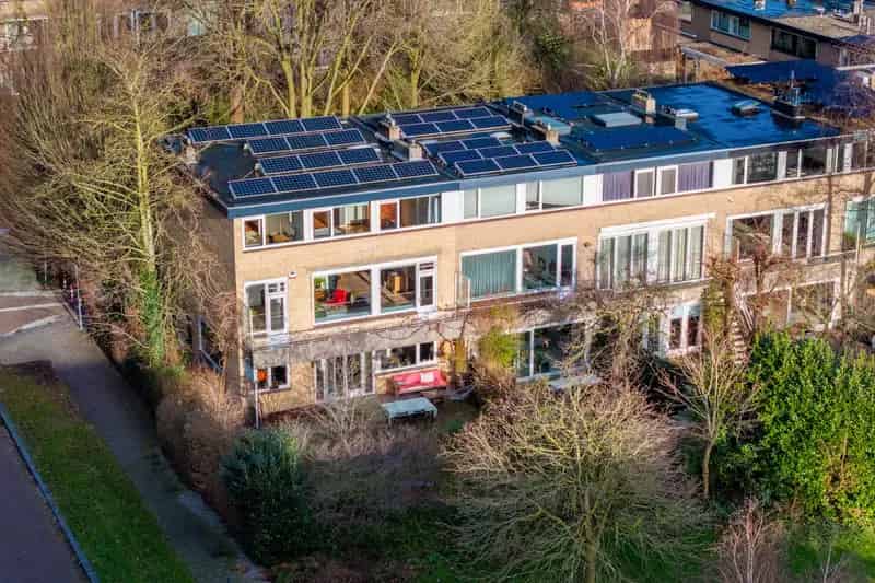9-kamer woning Rivierenbuurt Amsterdam