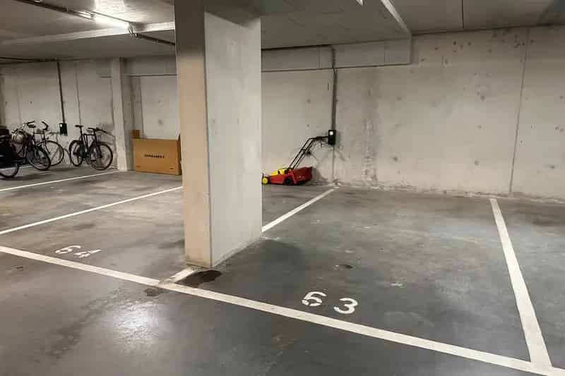 Parkeerplaats te koop Narva-eiland Amsterdam
