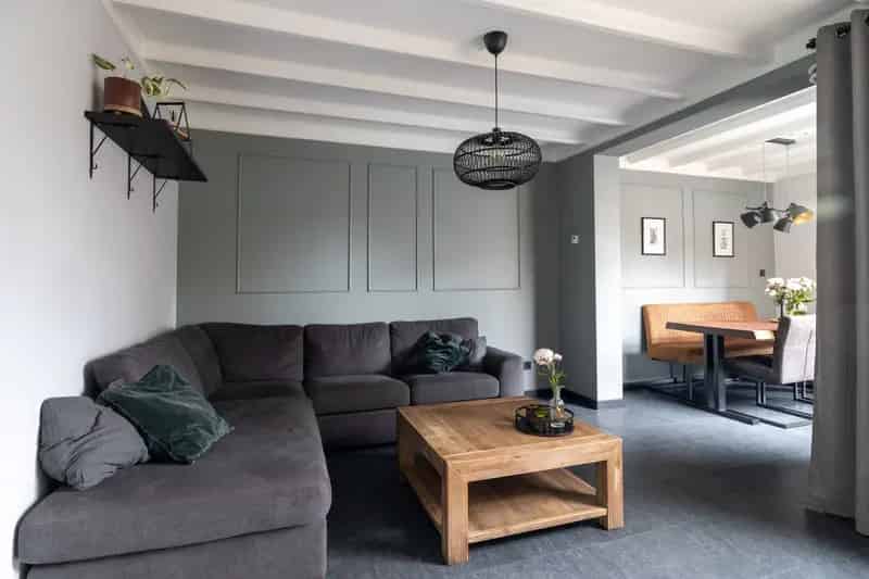 Huis te koop Prinsenbeek: Sfeervolle tussenwoning met tuin