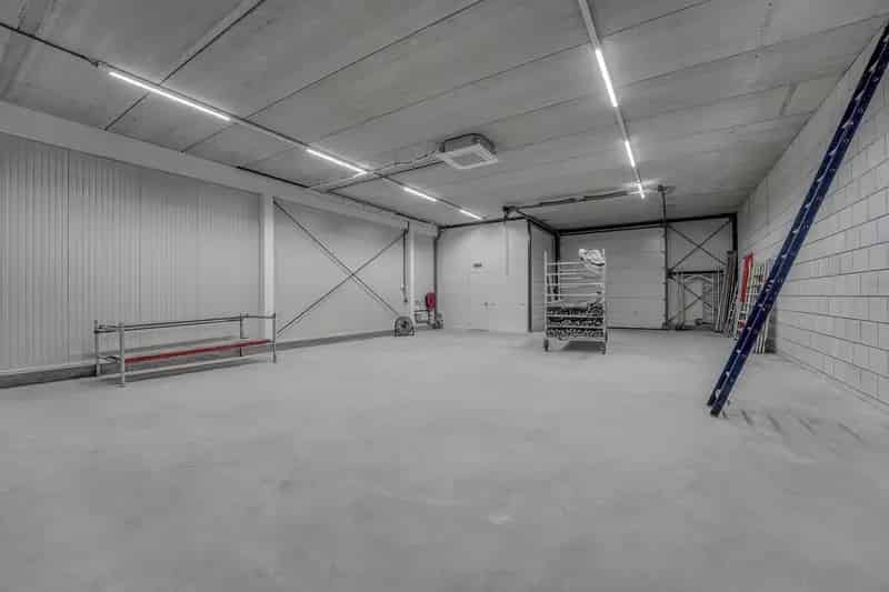 Bedrijfshal te huur Rijnsburg 370m²
