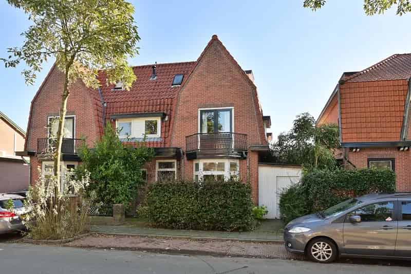 2-onder-1-kapwoning Hilversum Zuid 4 5 slaapkamers  dakterras tuin