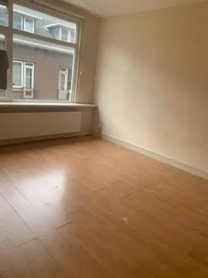 Ruim 6 Kamer Dubbel Bovenhuis 100m2 5 Slaapkamers Balkon
