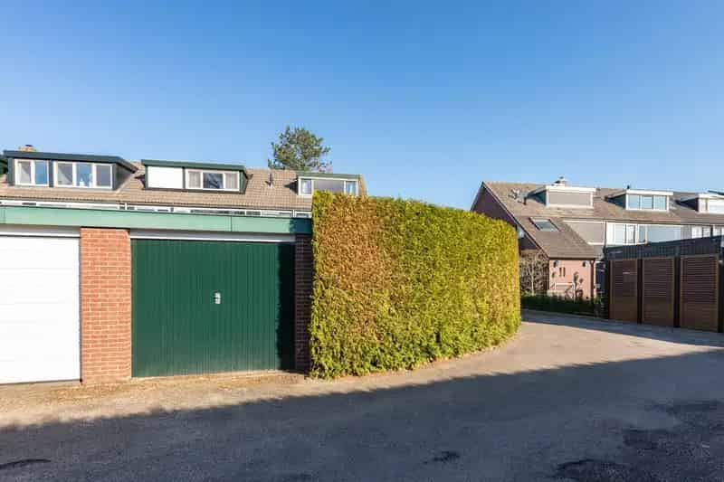 Hoekwoning 5 slaapkamers Voorthuizen Garage