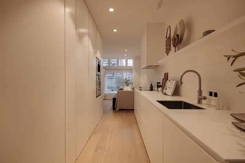 High-end gerenoveerd benedenhuis Amstelveld Amsterdam