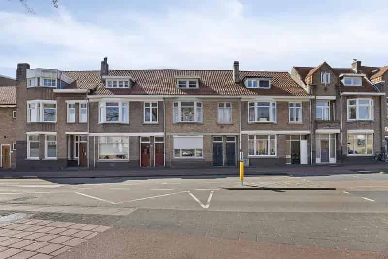 Authentieke Bovenwoning met Dakterras Bergen op Zoom