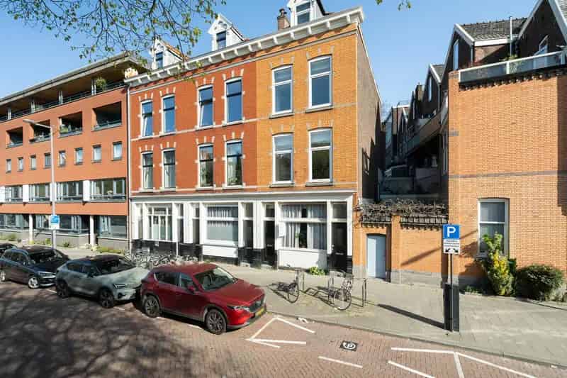 Sfeervol Dubbel Bovenhuis Schietbaanlaan Rotterdam