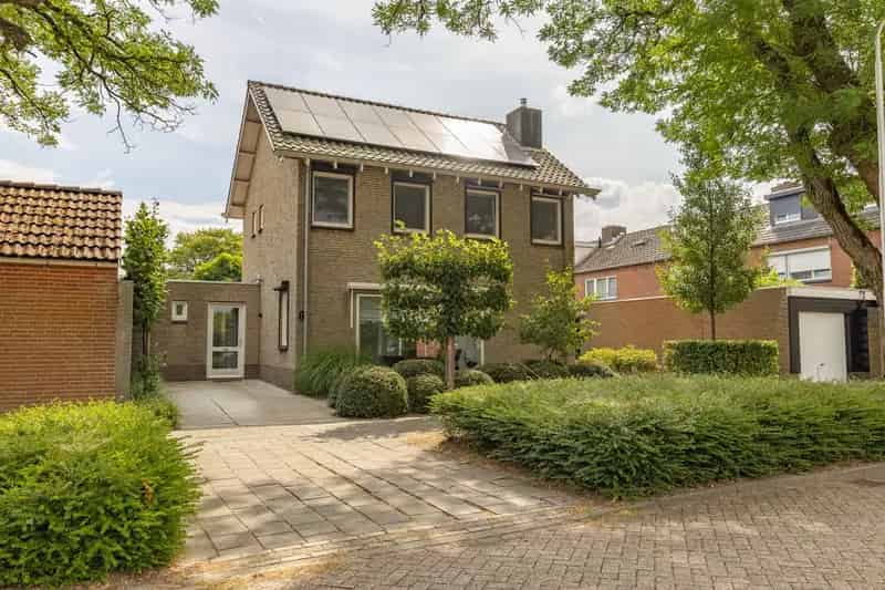 Vrijstaande woning Zundert 5 slaapkamers tuin sauna