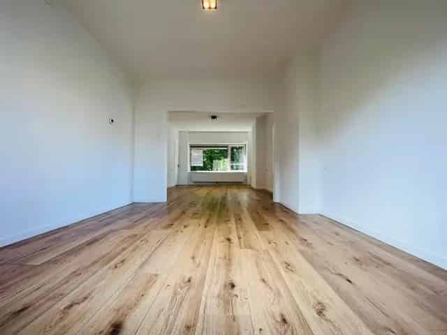 Portiekflat 80m2 te huur Rijswijk 4 kamers