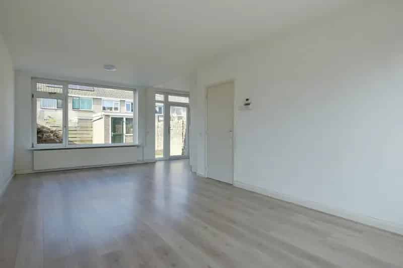 Ruime Tussenwoning Nederhorst den Berg 3 slaapkamers 107m2