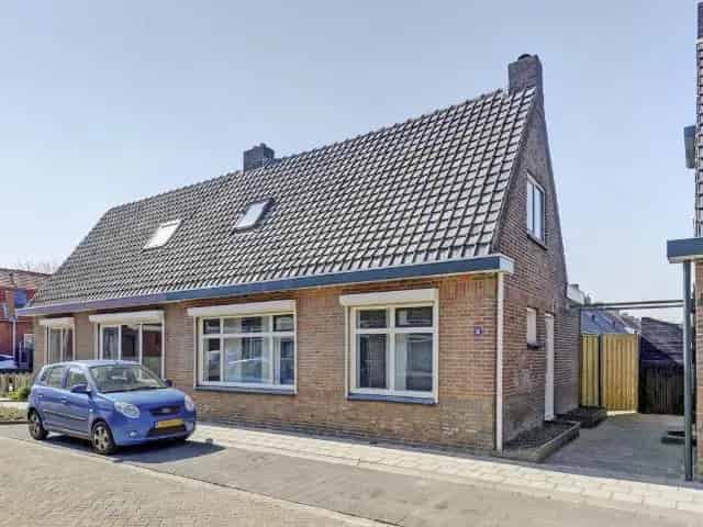 Woning te koop Kruiningen 3 slaapkamers moderne badkamer