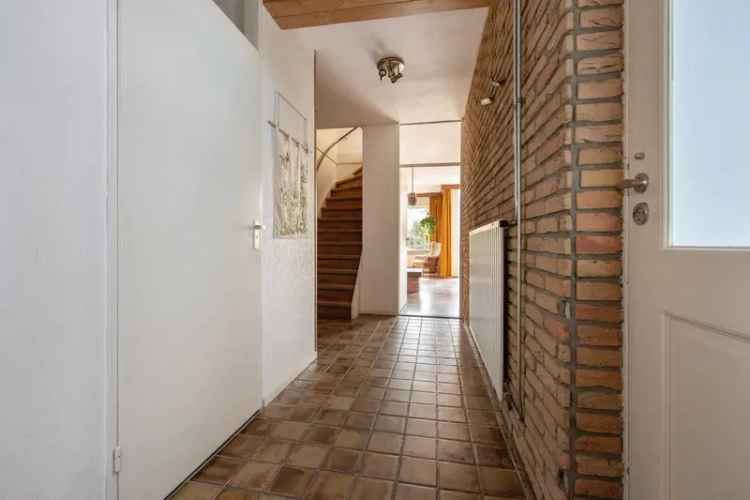 Ruime Tussenwoning 4 5 Slaapkamers Leidschendam
