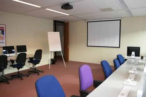 Bedrijfspand Kantoorruimte Utrecht te Huur