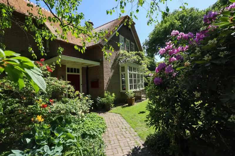 Familiehuis te koop: Ruime woning nabij bos en heide