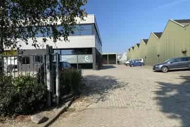 135m2 Kantoorruimte te Koop Bleskensgraaf