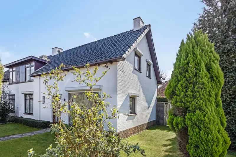 2-onder-1-kapwoning te koop Zetten
