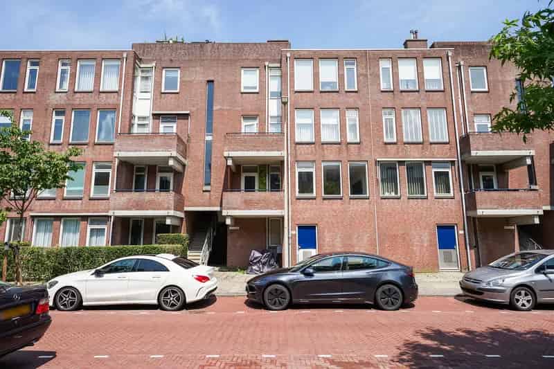 Ruim 4 Kamer Appartement Houtwijk Balkon Fietsenstalling Vrij Uitzicht
