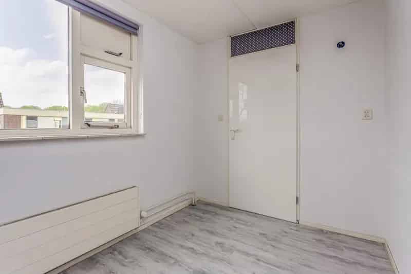 Ruime 4 Slaapkamers Eengezinswoning Batau Noord