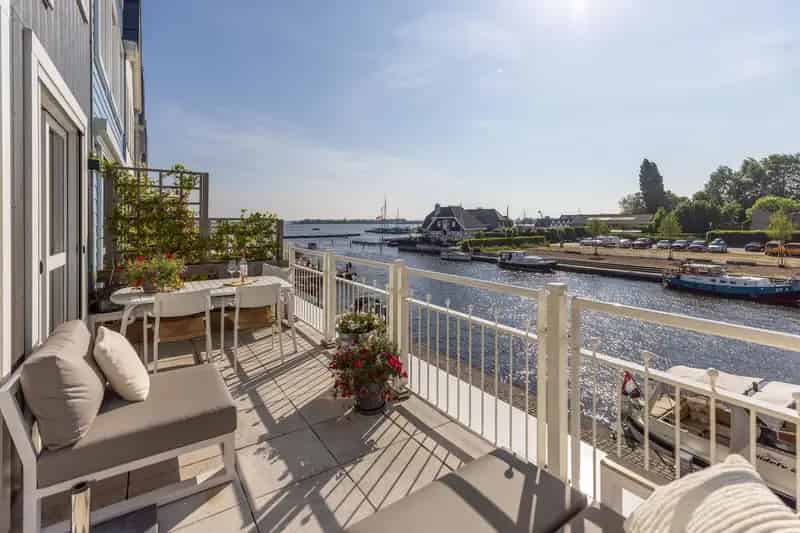 Luxe Pakhuis aan het Water 284m² 6 slaapkamers Kantoor mogelijk
