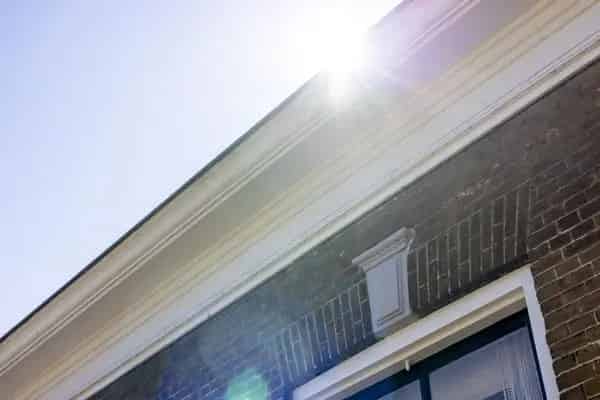 Ruime Dijkwoning met Souterrain en Balkon