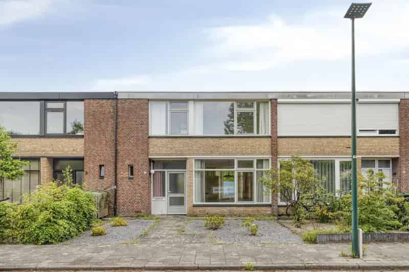 Ruime Tussenwoning Dongen 4 slaapkamers Grote Tuin