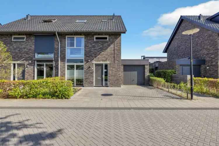 5 Slaapkamers Royale Halve Dubbelwoning Spikvoorde Grote Garage Tuin