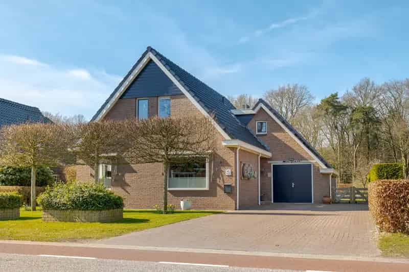 Vrijstaande woning Hooghalen  Energielabel A  Zonnepanelen  Ruime tuin