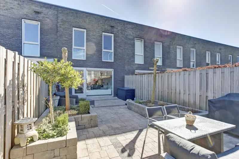 Huis te koop Almere Grootzeil: 3 slaapkamers, tuin, parkeren, energielabel A
