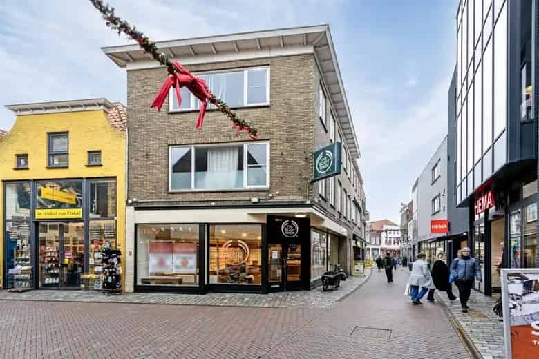 215 m2 Winkelruimte te Koop Goes Centrum