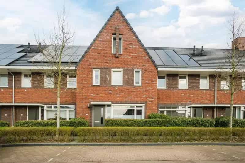 Instapklare Tussenwoning Nieuw Kortenoord 3 slaapkamers